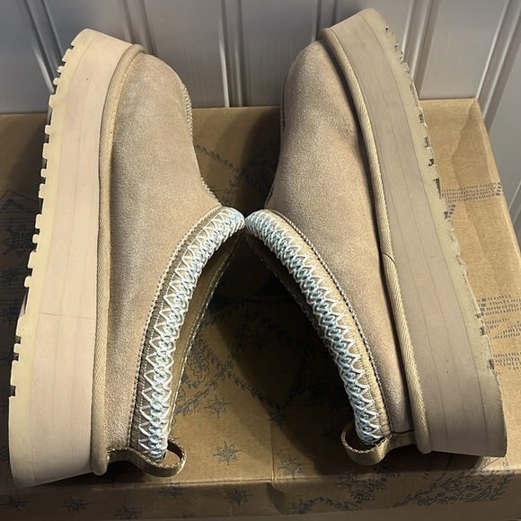 Ugg Tazz Platform Slippers Size 10 NEW - Picture 8 of 16